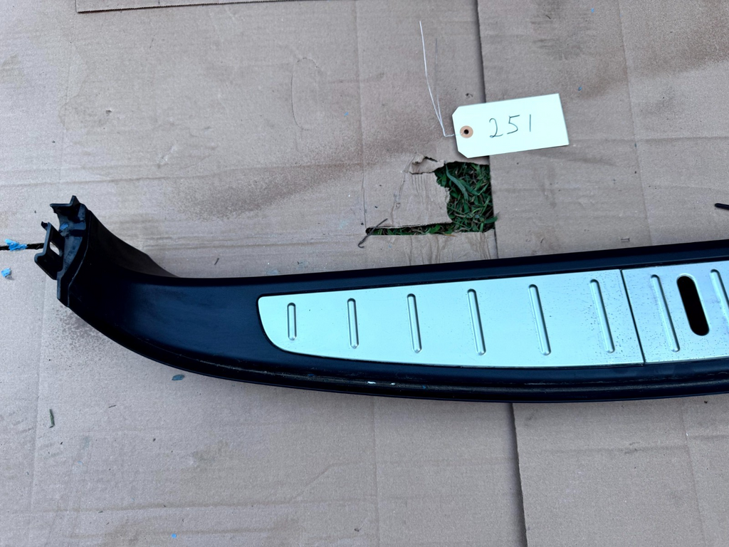 ♦️2016-2020 Tesla Model X Rear Trunk Latch Lock Sill Scuff Plate Trim,105038100D