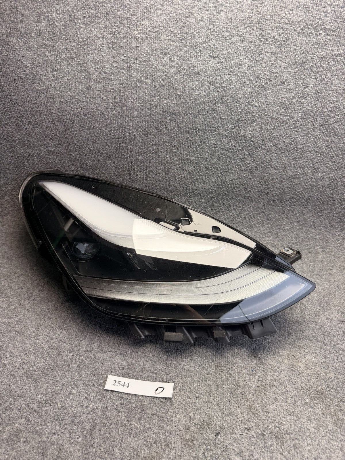 DMG‼️2021-2023 TESLA MODEL 3 Y HEADLIGHT RIGHT PASSENGER LED OEM 1514953-00-C