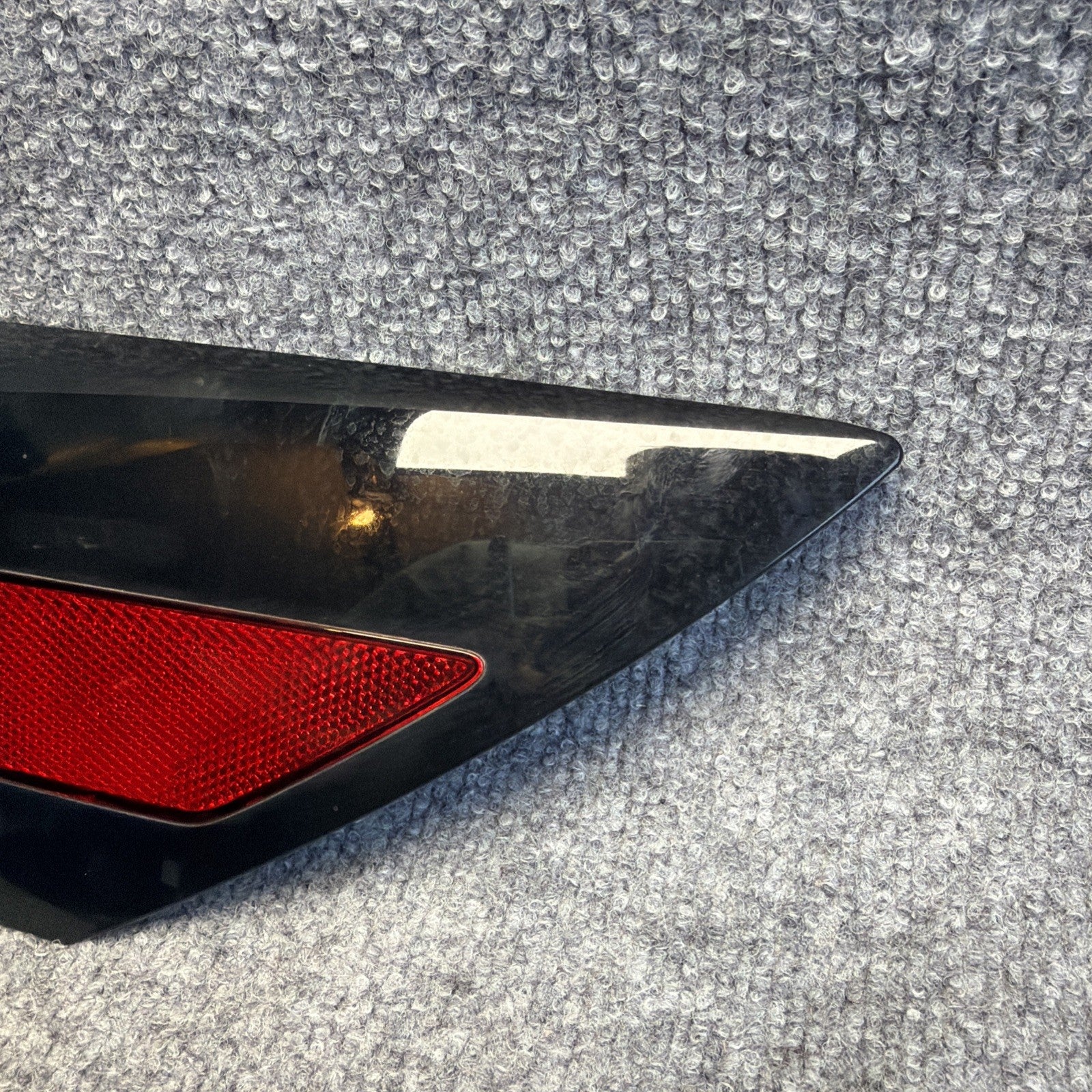 17-23 Tesla 3 RH-Rear Quarter Reflector 1100781-99-D 1109774-00-C