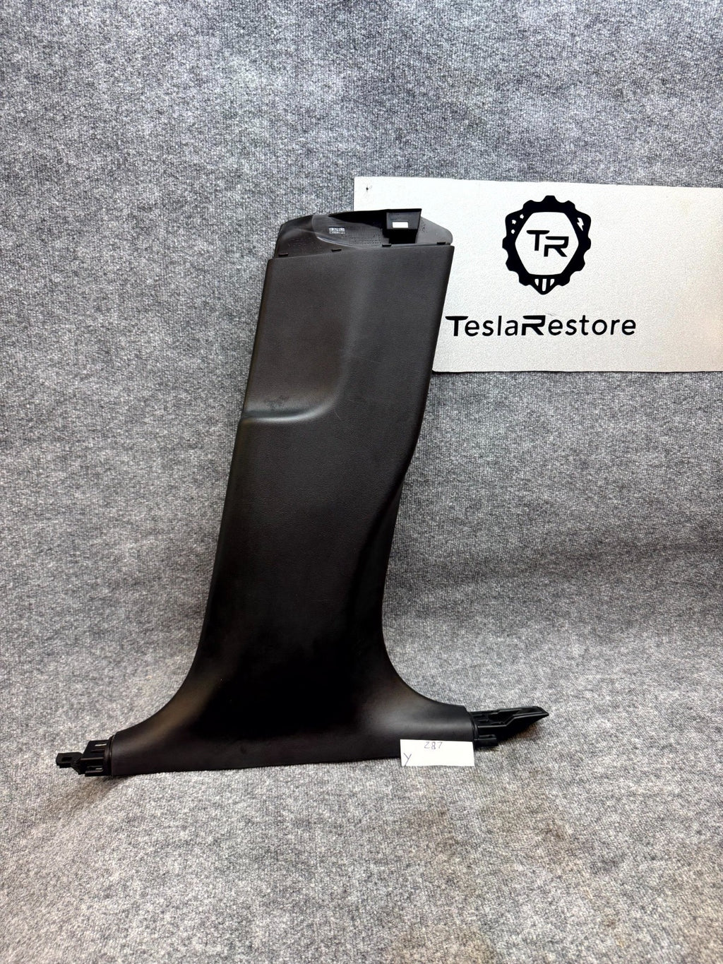 20-24 TESLA MODEL Y RIGHT SIDE B-PILLAR LOWER COVER TRIM PANEL OEM, 1494624-00-F