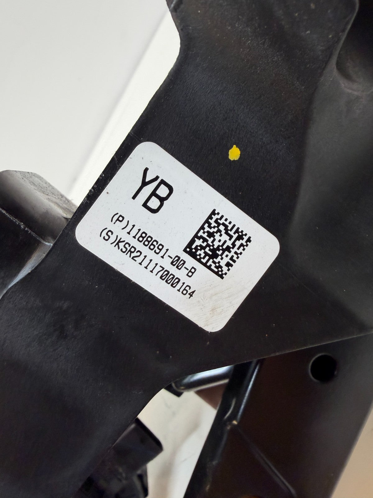 2017-2023 Tesla Model Y Accelerator Brake & Gas Pedal Set 1188691-00-B
