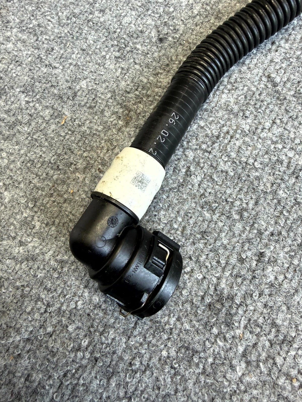 2017 - 2023 TESLA MODEL 3 COOLING SYSTEM INVERTER HOSES OEM, 1077594-00-C