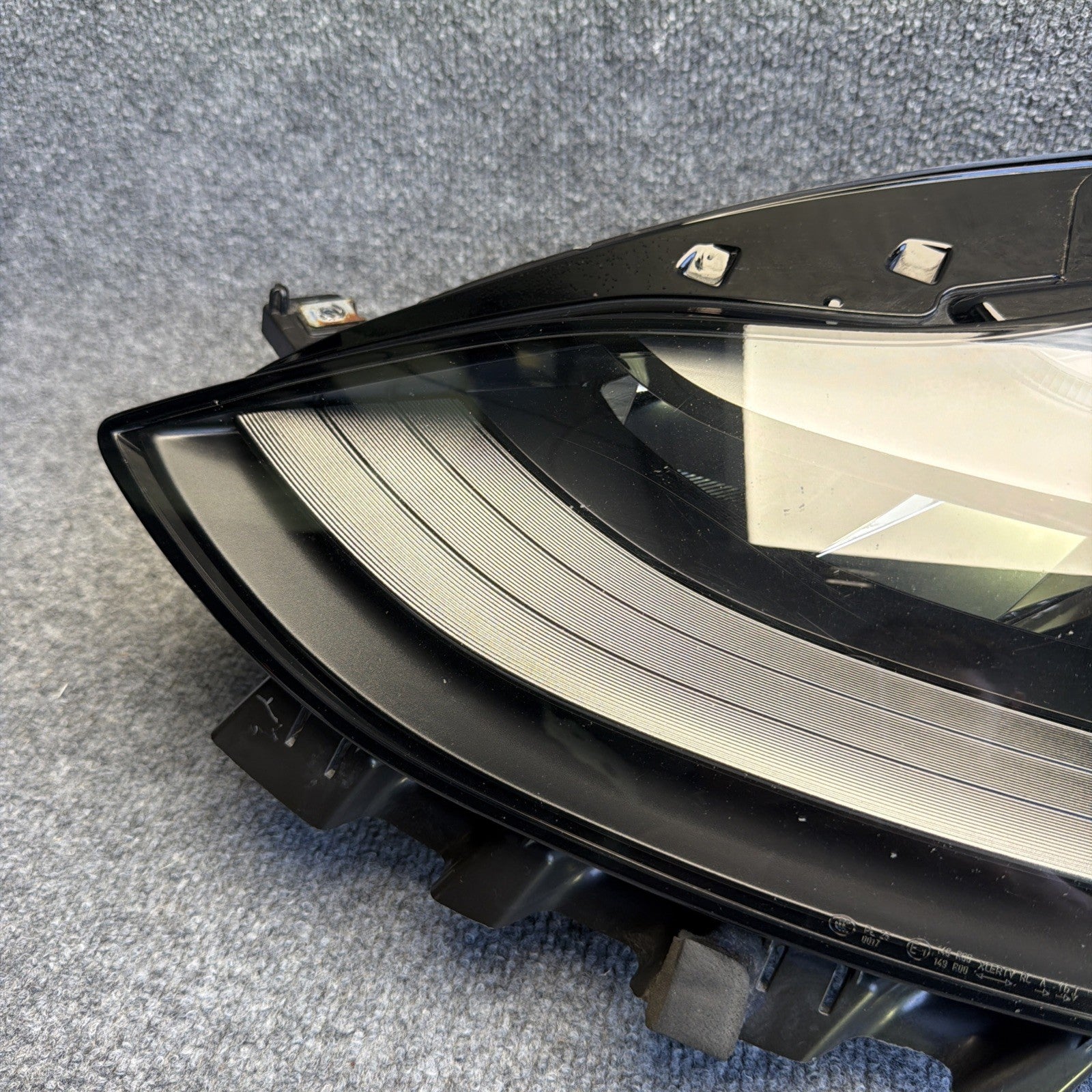 21-23 Tesla Model 3 Y Left Side Headlight Matrix OEM 1514952-00-D