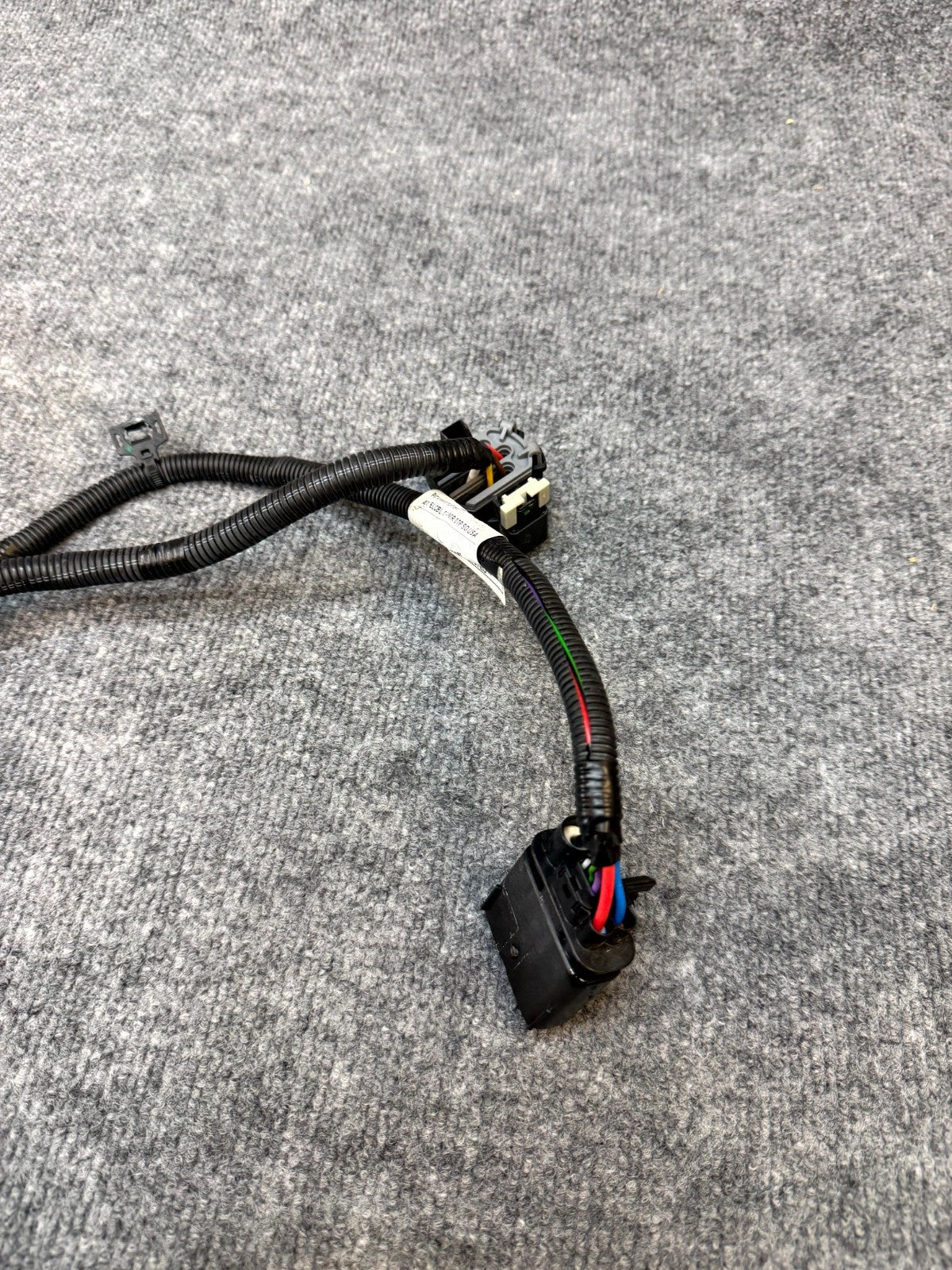 2020 - 2024 TESLA MODEL Y TRAILER JUMPER TOWING HITCH CABLE OEM, 2534249-00-A