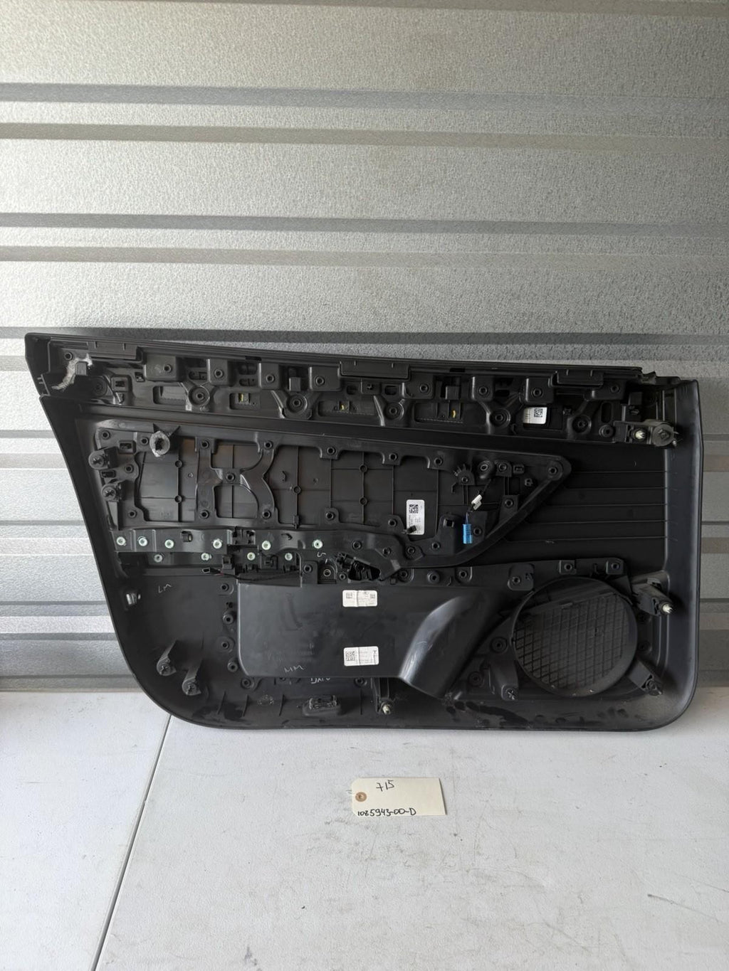♦️2017-2023 TESLA MODEL 3 FRONT RIGHT SIDE DOOR PANEL TRIM CARD OEM,1085943-00-D