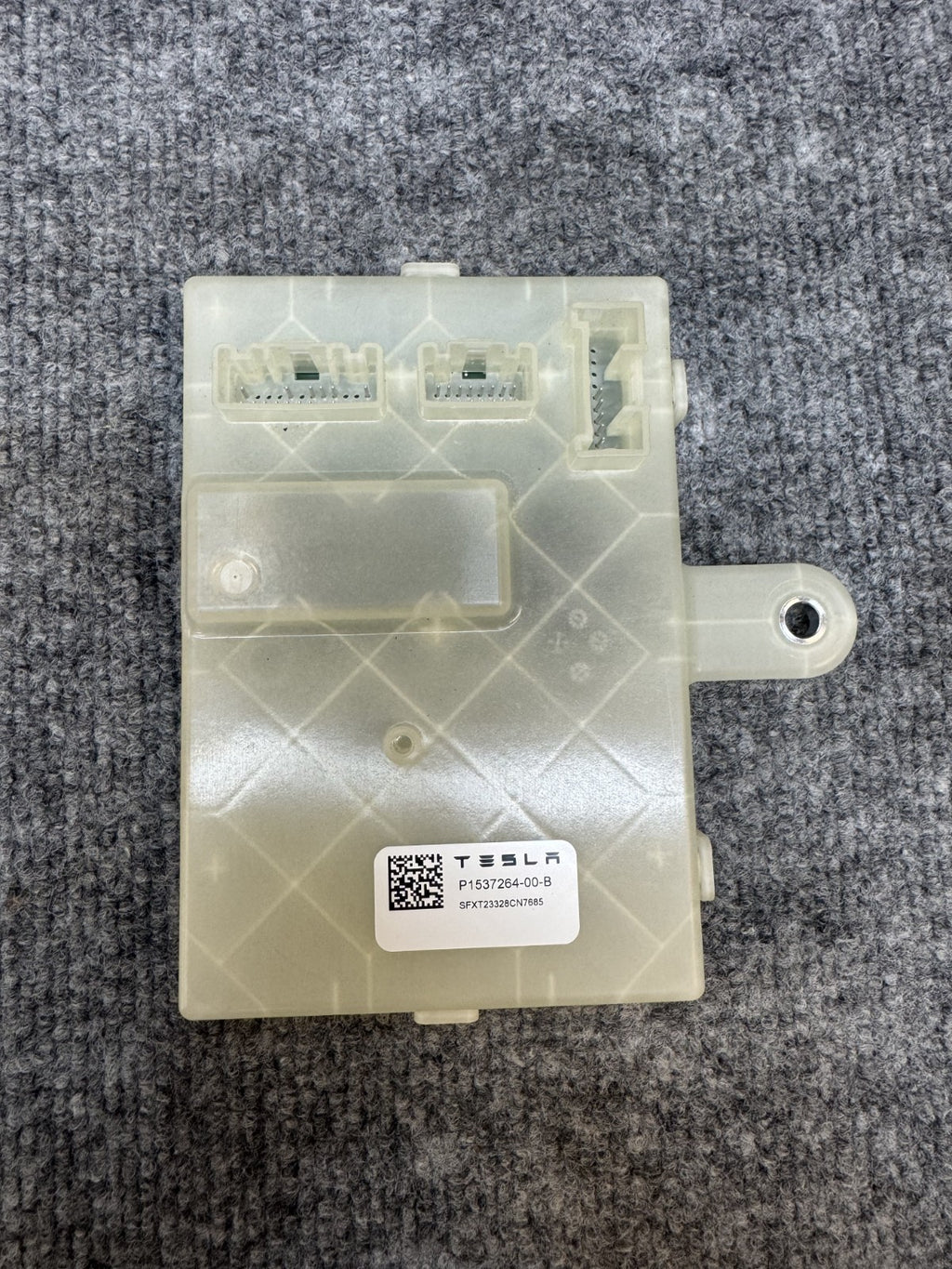 2020 - 2024 TESLA MODEL Y CHARGE PORT CONTROLLER MODULE UNIT OEM, 1537264-00-B