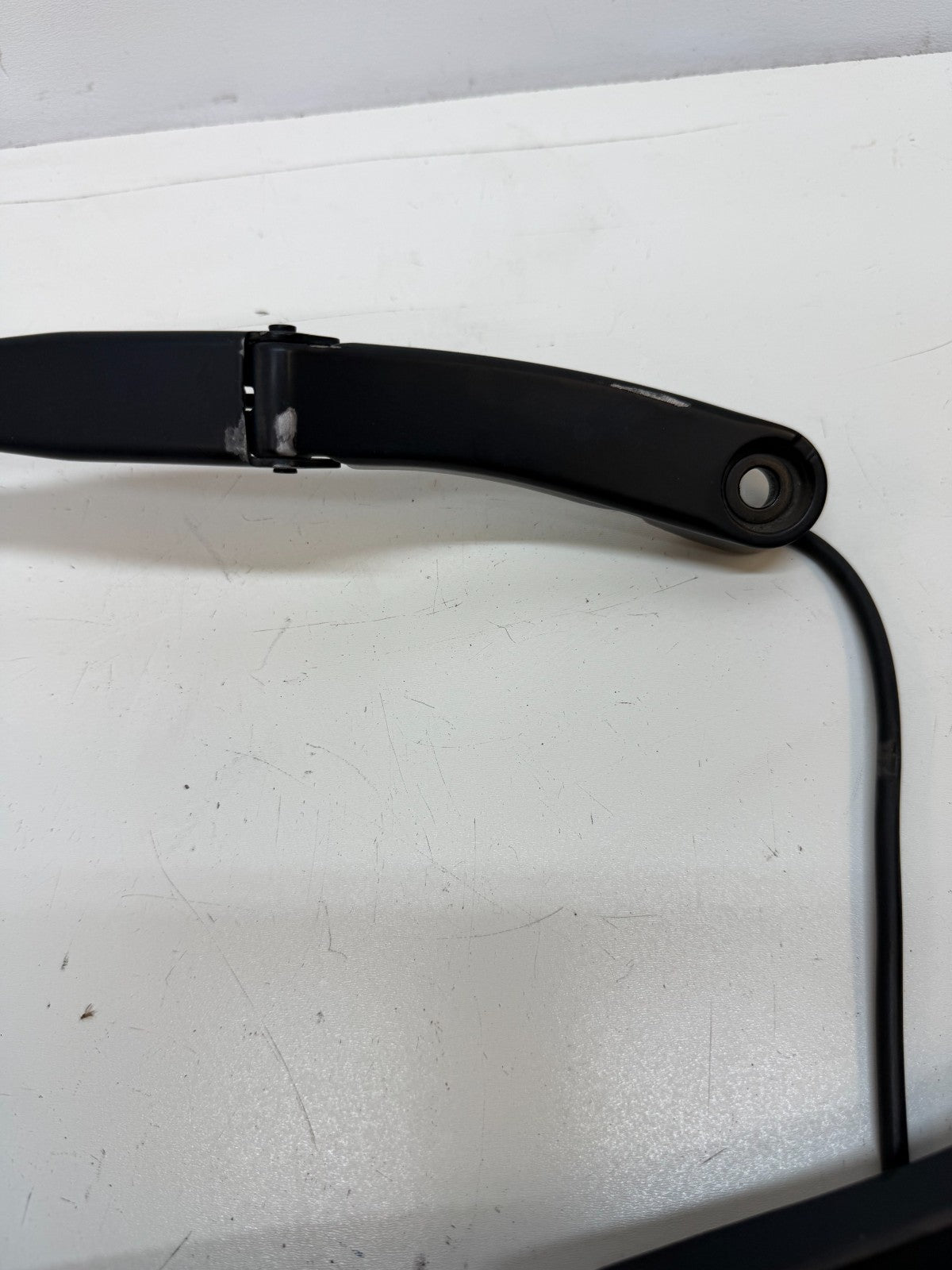 20-24 TESLA MODEL Y FRONT WINDSHIELD LEFT RIGHT WIPER ARM W/ BLADE SET 97036203