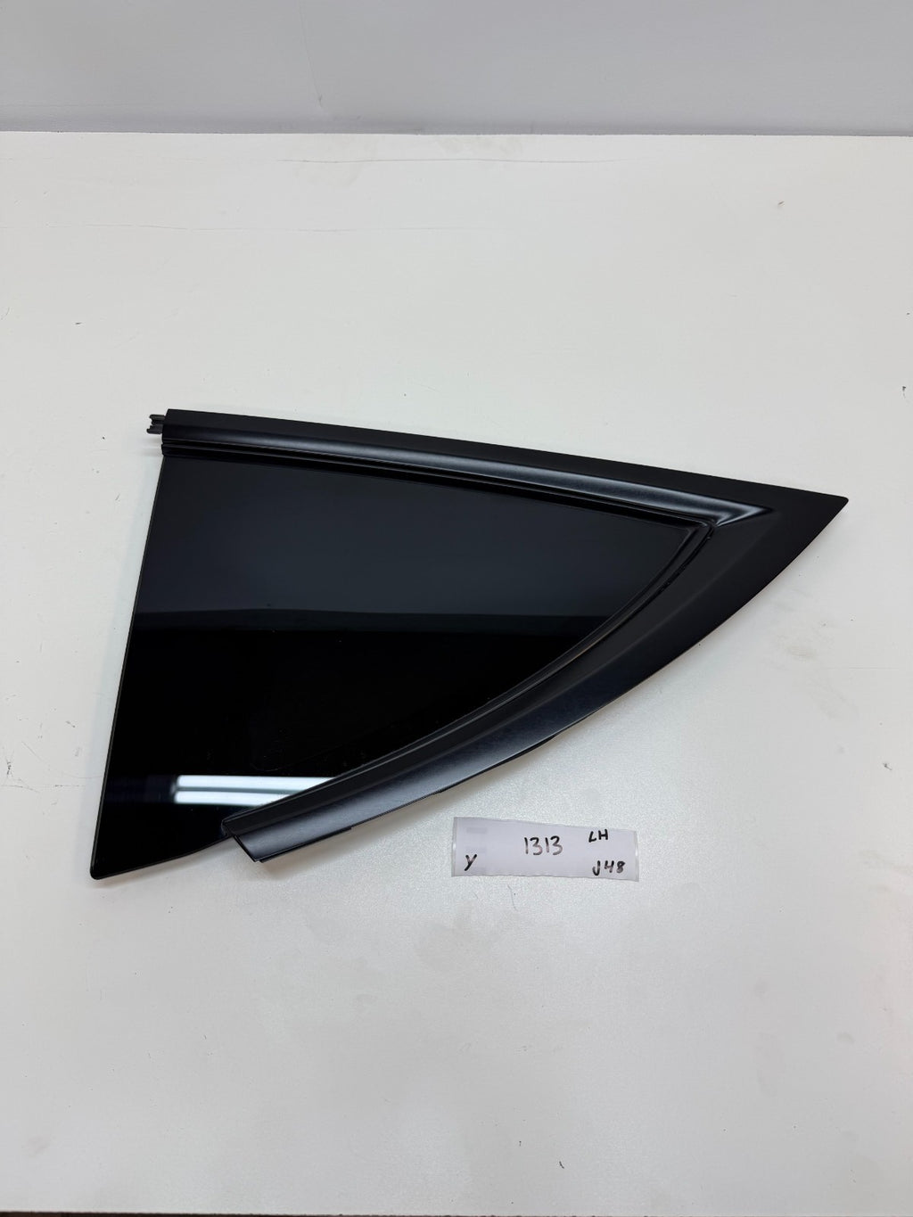 2020-2024 Tesla Model Y Rear Side Quarter QTR Window Glass Left 1495740-00-E