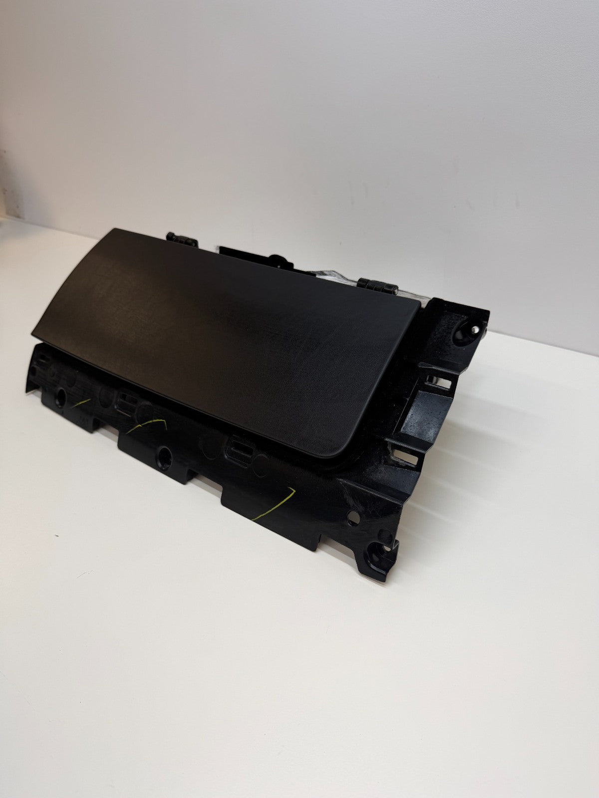 2016-2020 TESLA MODEL S DASH DASHBOARD GLOVE BOX STORAGE COMPARTMEN 1003327-14-P
