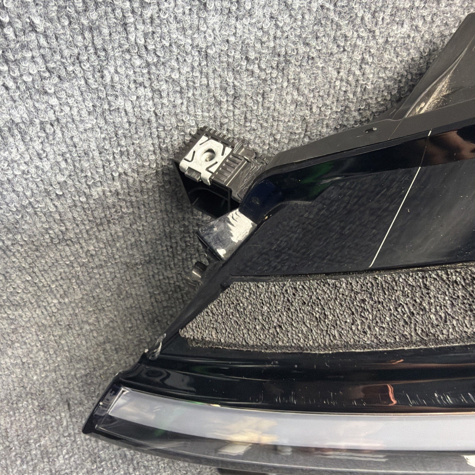 OEM | 2025 Tesla Model Y Juniper LED Headlight (Left/Driver) #1918347-00-F