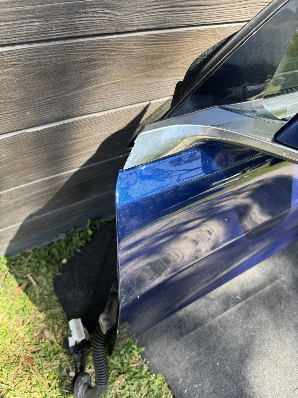 2018-2023 TESLA MODEL 3 FRONT LEFT DRIVER SIDE DOOR SHELL BLUE MIRROR INCUDED