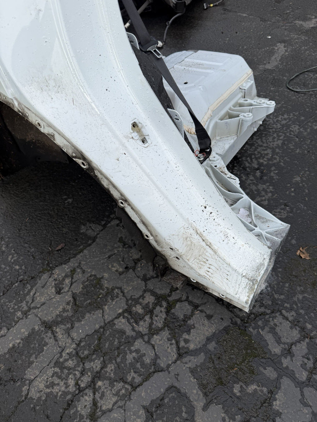 ♦️2020-2024 Tesla Model Y Rear Right Quarter Panel Structural Cutout White