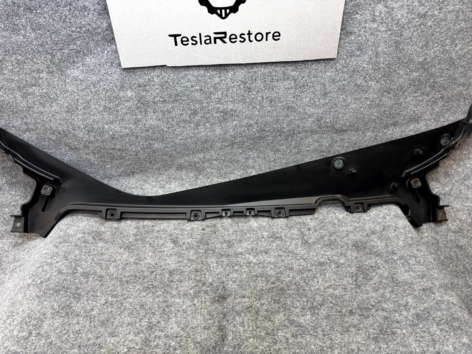 2020-2024 TESLA MODEL Y FRONT WINDSHIELD COWL COVER SCREEN PANEL OEM, 149729200D