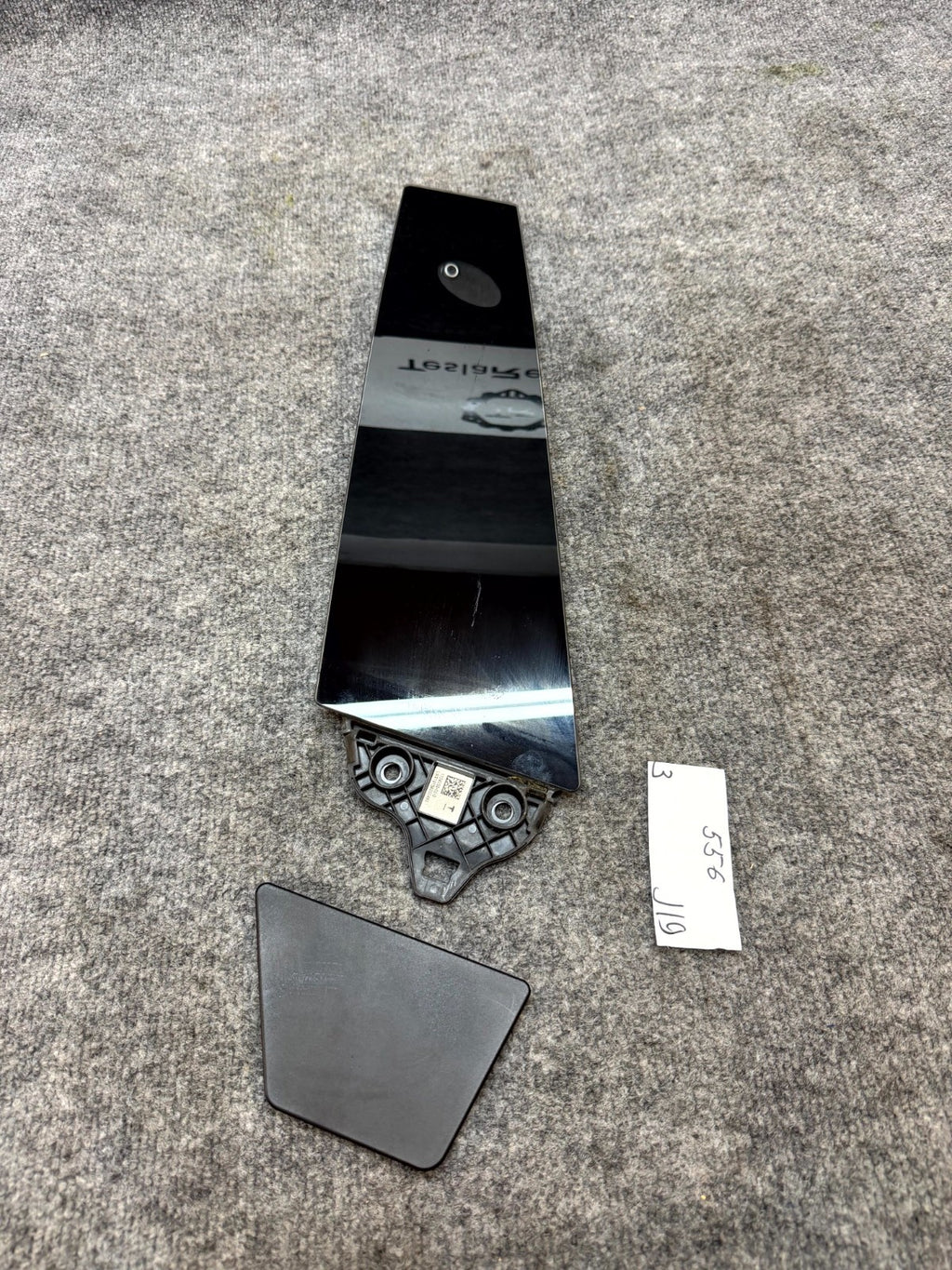 2017-2023 TESLA MODEL 3 RIGHT B-PILLAR APPLIQUE TRIM W/ CAMERA OEM, 1109255-00-G