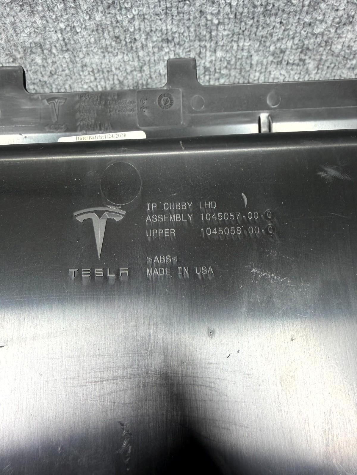 2016-2020 Tesla Model X Dashboard Center Cubby Storage Bin OEM, 1045057-00-C