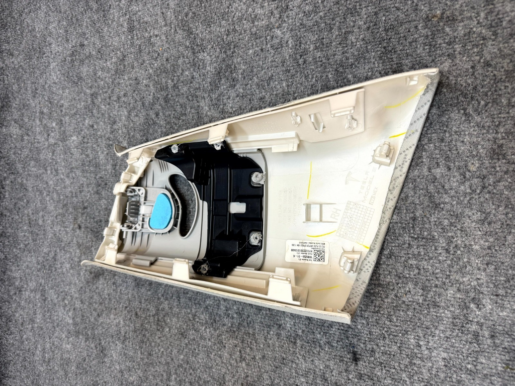 2017‑ 2023 TESLA MODEL 3 RIGHT SIDE B‑PILLAR TRIM COVER PANEL OEM, 1086255-01-K