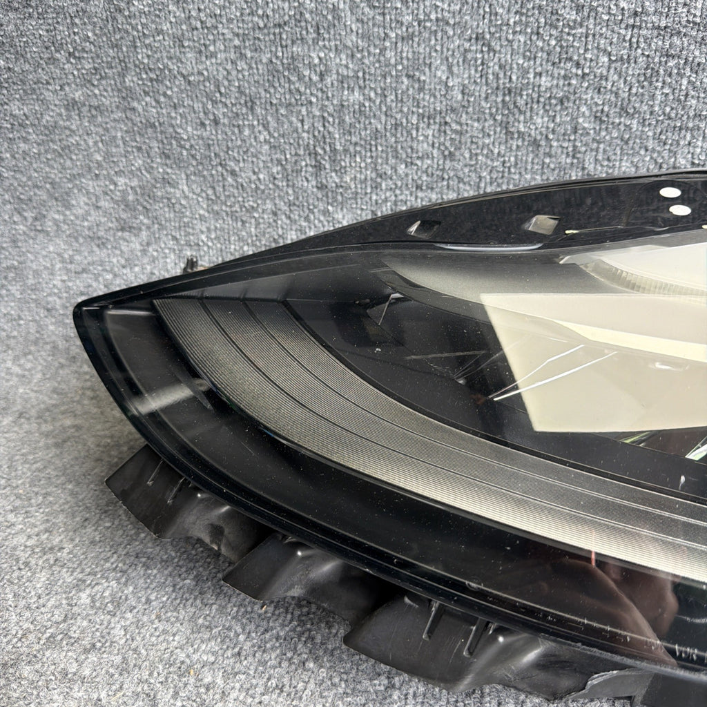 2021-2023 TESLA MODEL 3 Y LEFT HEADLIGHT PROJECTOR MATRIX 2ND GEN 1514952-00-C