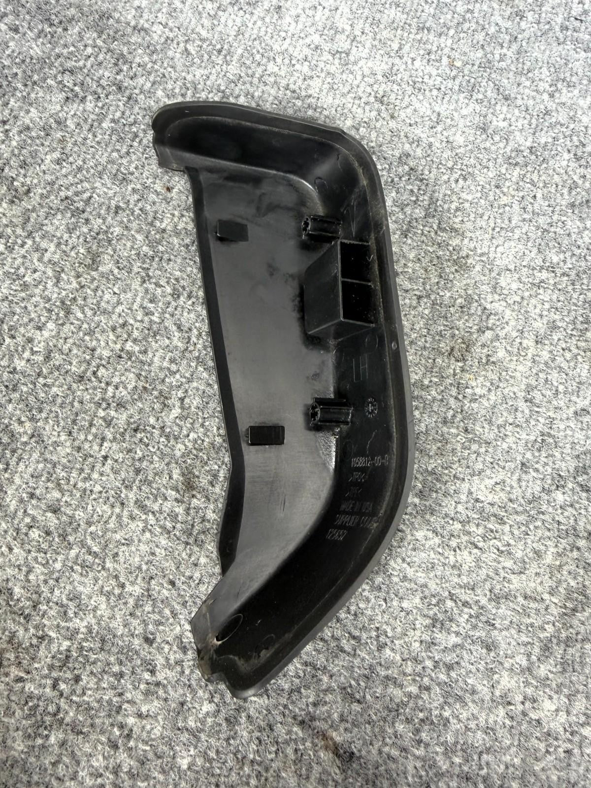 2016-2020 Tesla Model X Right Side Tail Light Trim Cover Cap OEM, 1058812-00-B
