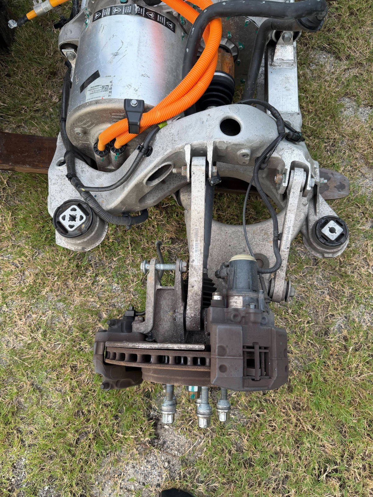 2016-2020 Tesla Model X Engine Rear Drive Unit Motor with Subframe Assembly