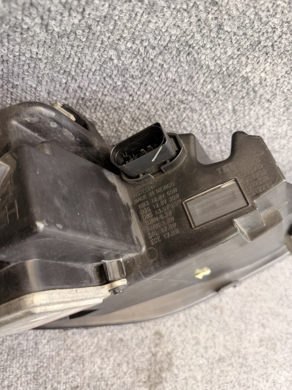 TESLA MODEL S HEADLIGHT LEFT DRIVER 2012 2013 2014 2015 XENON 6005906-00-D OEM