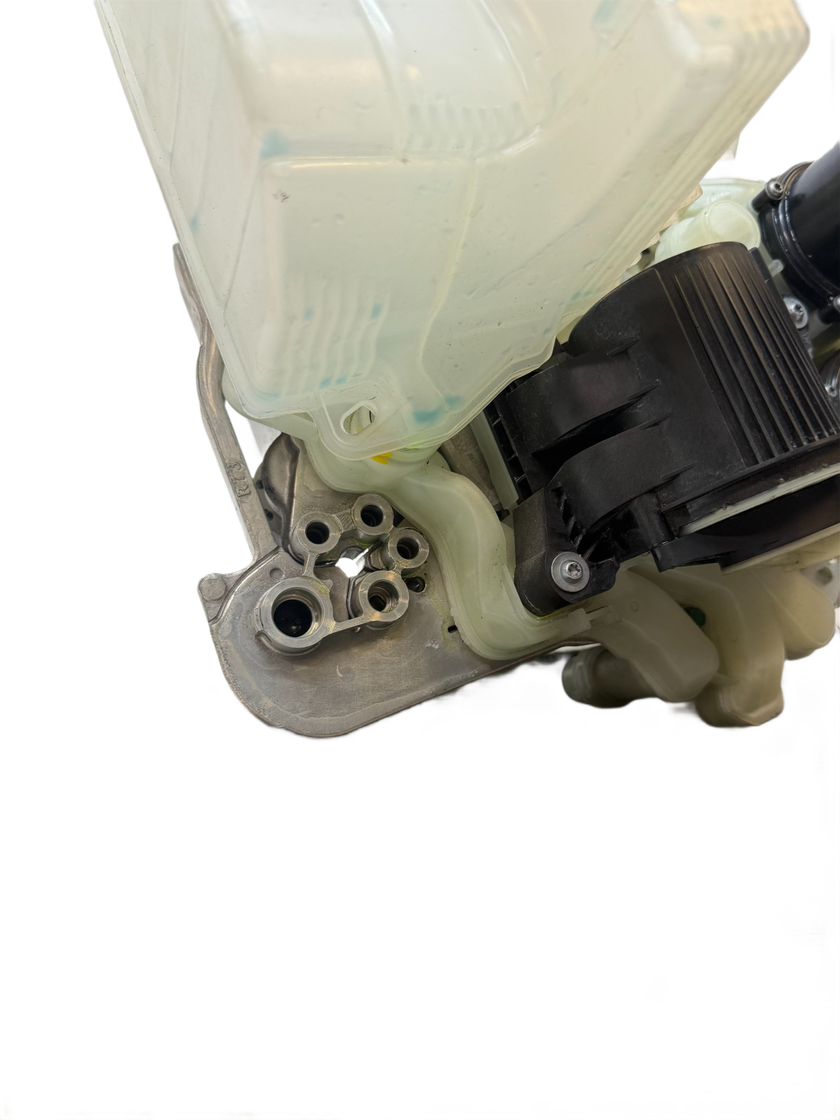 2020-2023 Tesla Model 3 Supermanifold Refrigerant Chiller w/ Coolant Reservoir