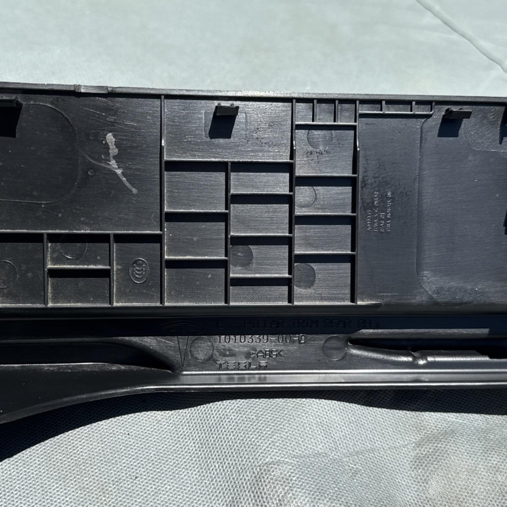 ♦️2012-2020 TESLA MODEL S REAR LEFT C-PILLAR COVER TRIM PANEL OEM, 1016334-00-E