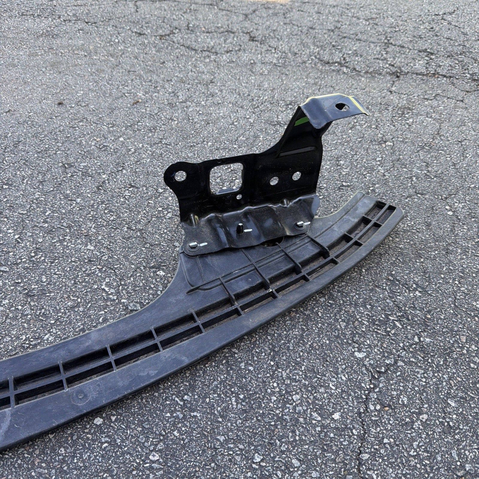 2025-2026 Tesla Model Y Front Bumper Reinforcement Ankle Catcher 1949866-00-C