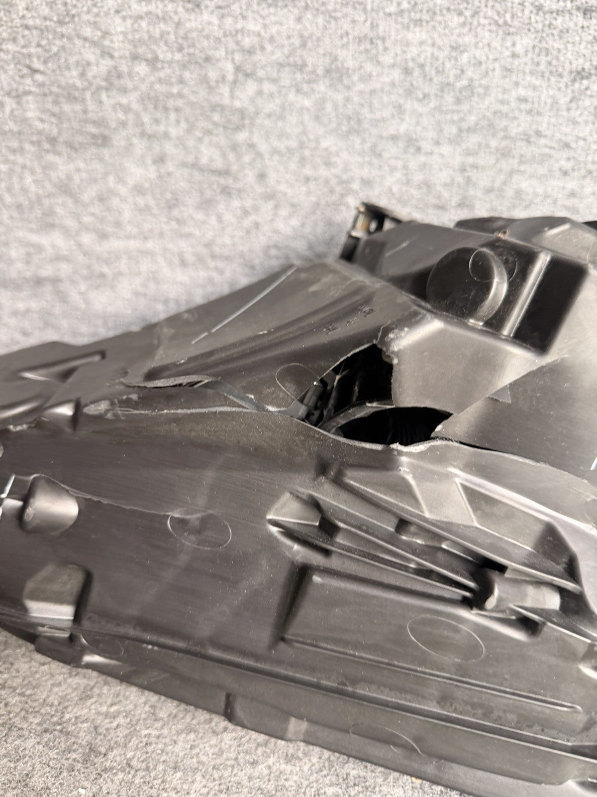 2017-2024 Tesla Model 3 / Y Right Passenger Side Headlight LED 1514953-00-C OEM