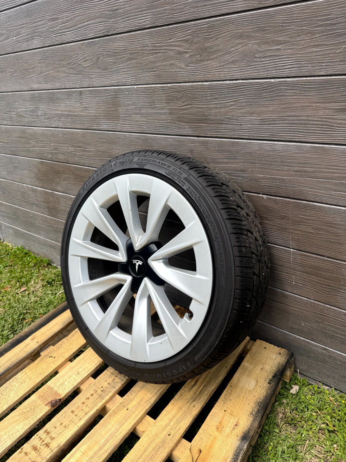 2017 - 2023 TESLA MODEL 3 FACTORY WHEEL RIM WITH TIRE OEM, 1044264-00-A