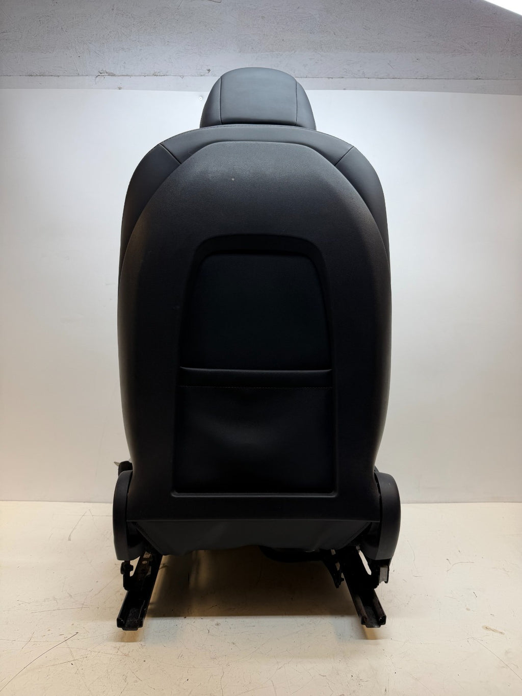 2017-2023 Tesla Model 3 Front Right Passenger Seat Black 1456943-00-A