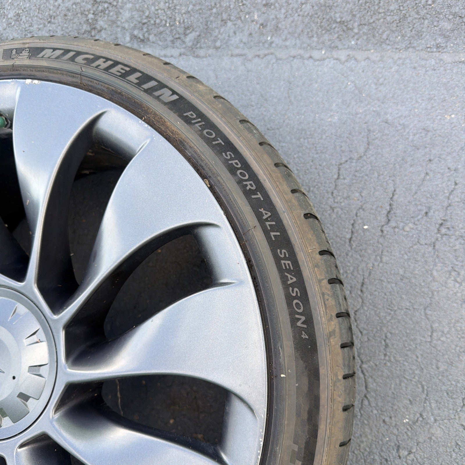 20-24 Model Y Rear Uberturbine Wheel Rim 21x10.5J 48MM 11-Spokes 1188227-00-B