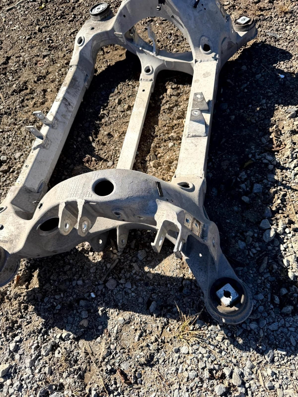 ♦️2012-2020 TESLA MODEL X REAR SUPPORT SUBFRAME CROSSMEMBER OEM, 1009826-00-A
