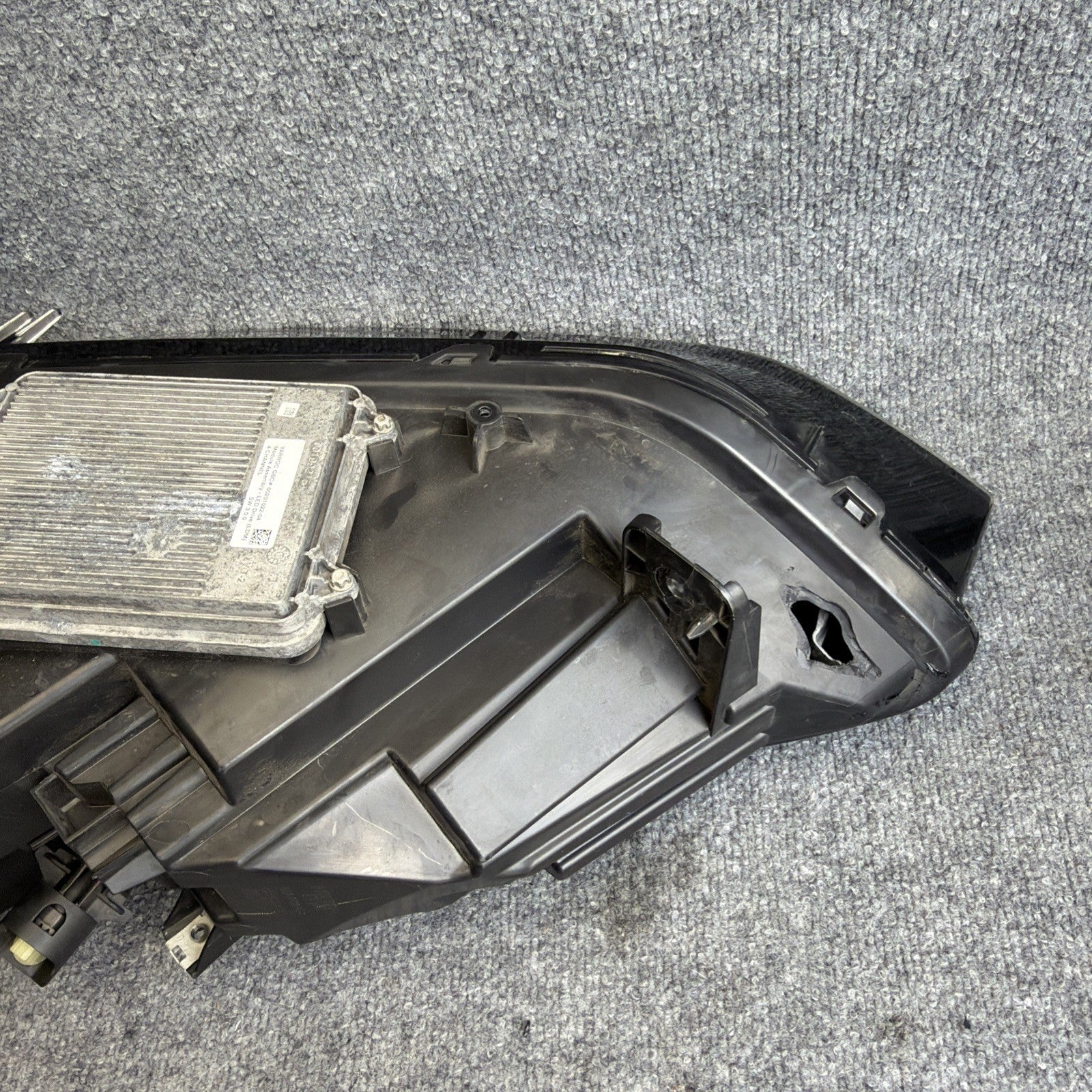 2016-2020 TESLA MODEL X FRONT RIGHT SIDE LED HEADLIGHT LAMP OEM 1034315-00-C