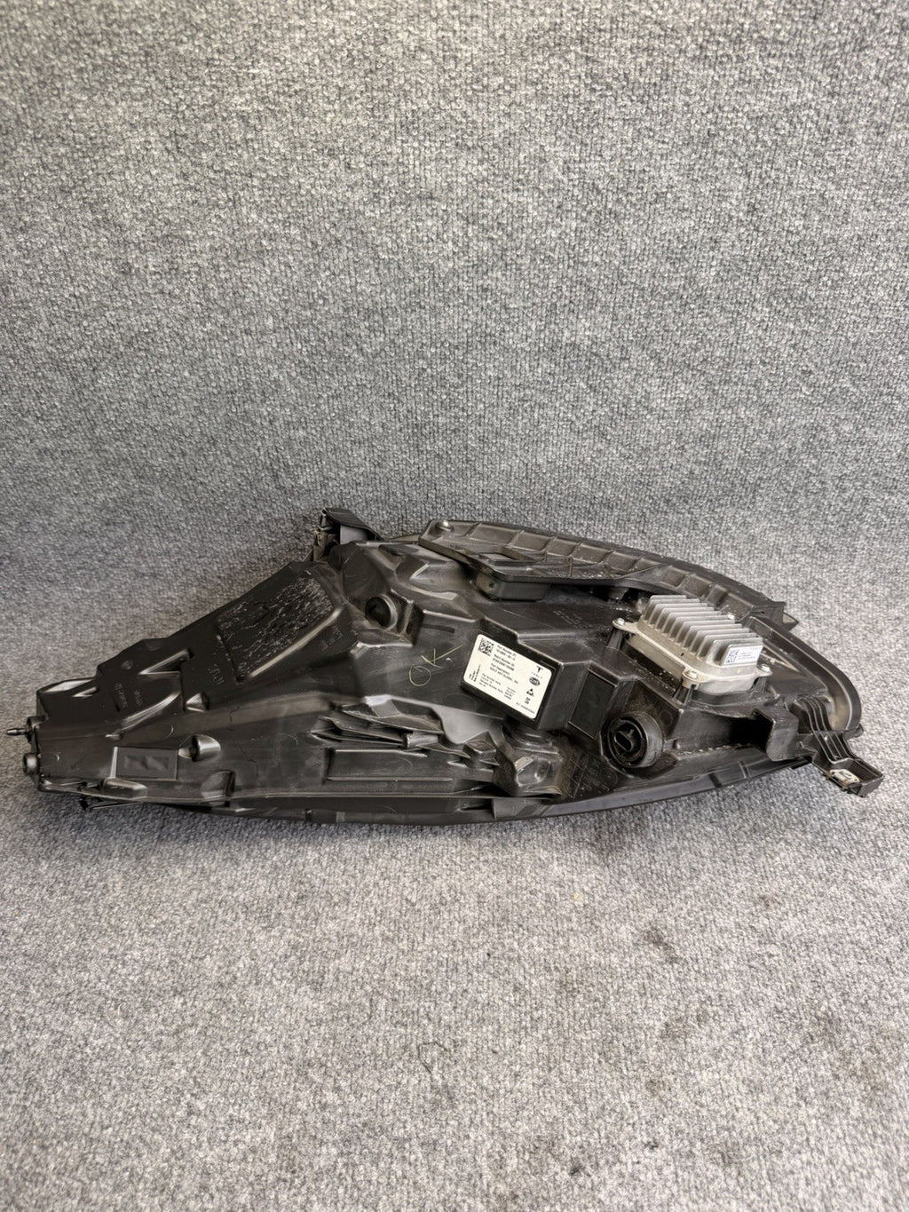 OEM 21-24 Tesla Model 3-Y Right Passenger Matrix LED Headlight 1514953-00-D