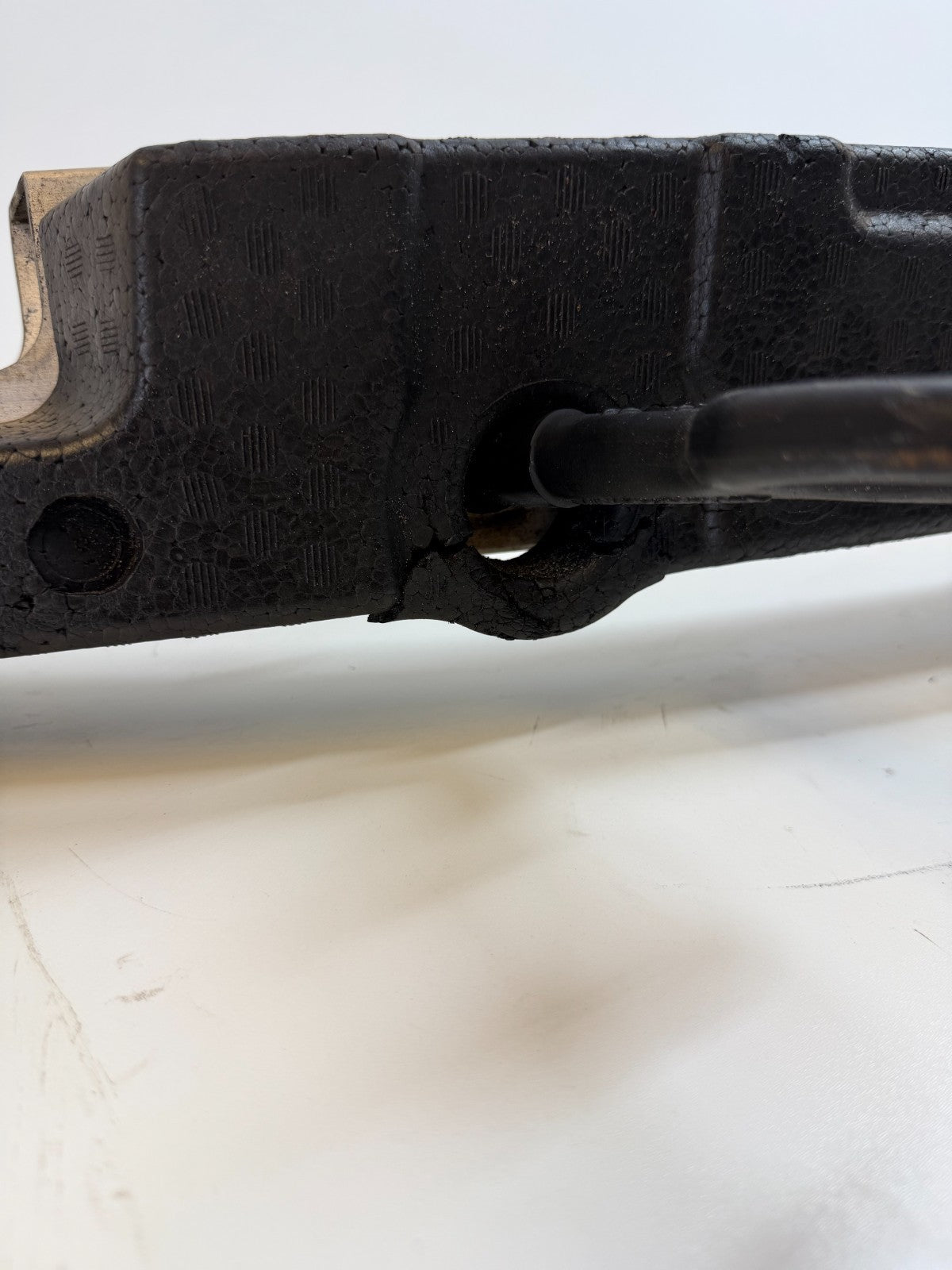 2020-24 TESLA MODEL Y FRONT BUMPER REINFORCEMENT BAR 1487601-00-F