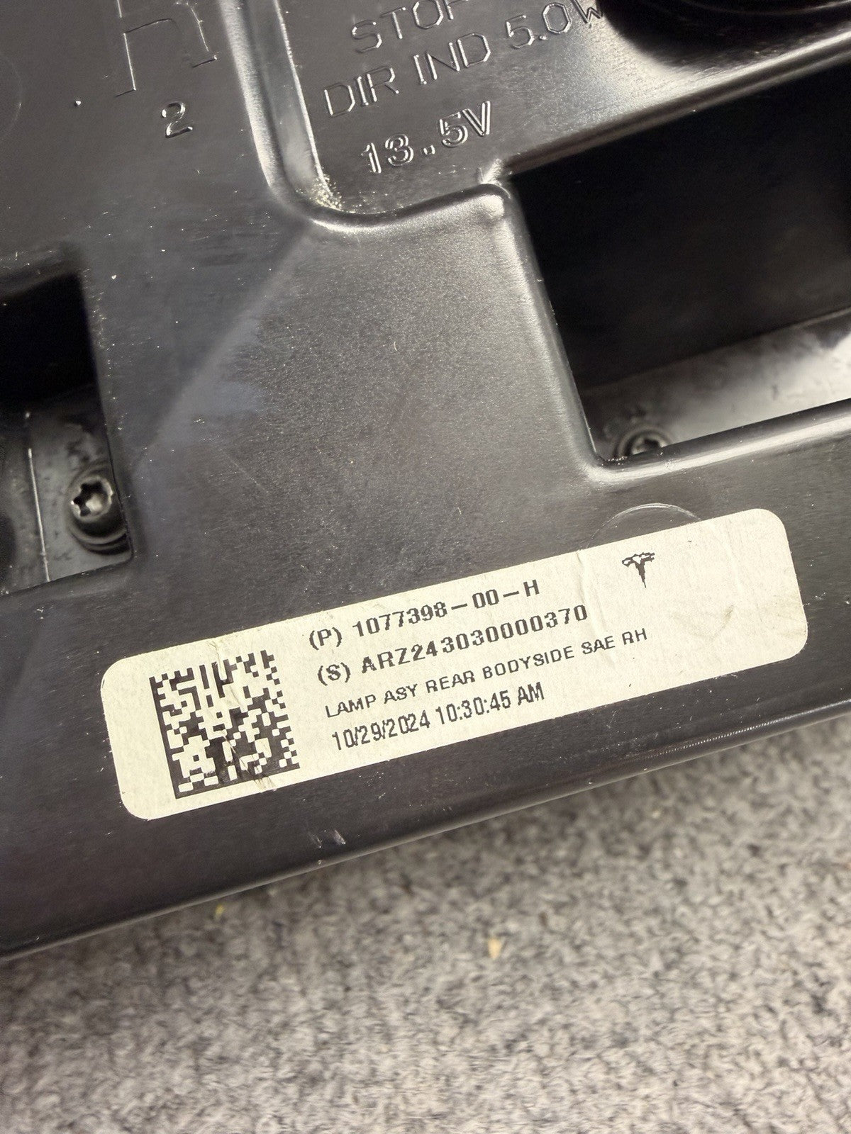 2021-2023 Tesla Model 3 Tail Lamp Rear Bodyside Right 1077398-00-H