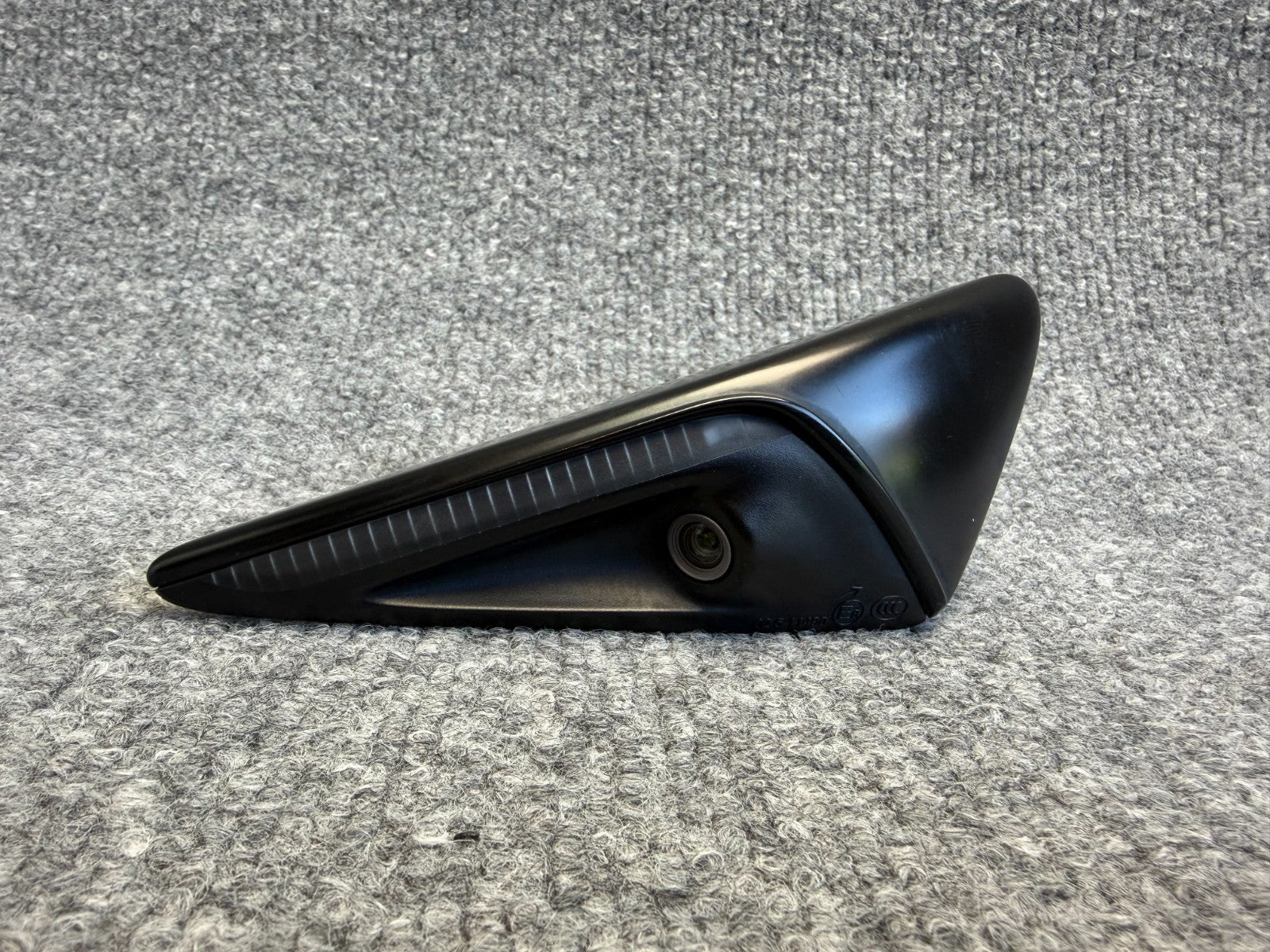 2017 - 2023 TESLA MODEL 3 Y FRONT RIGHT FENDER TURN SIGNAL / CAMERA OEM