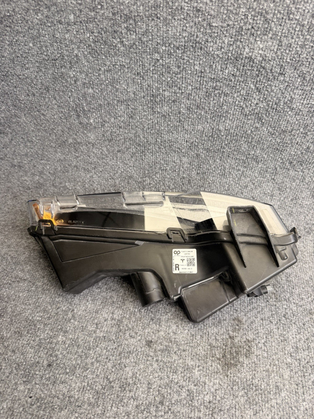 OEM 2018 - 2023 Tesla Model 3 Y Right RH 3 Pin LED Fog Light Lamp 1507931-00-D