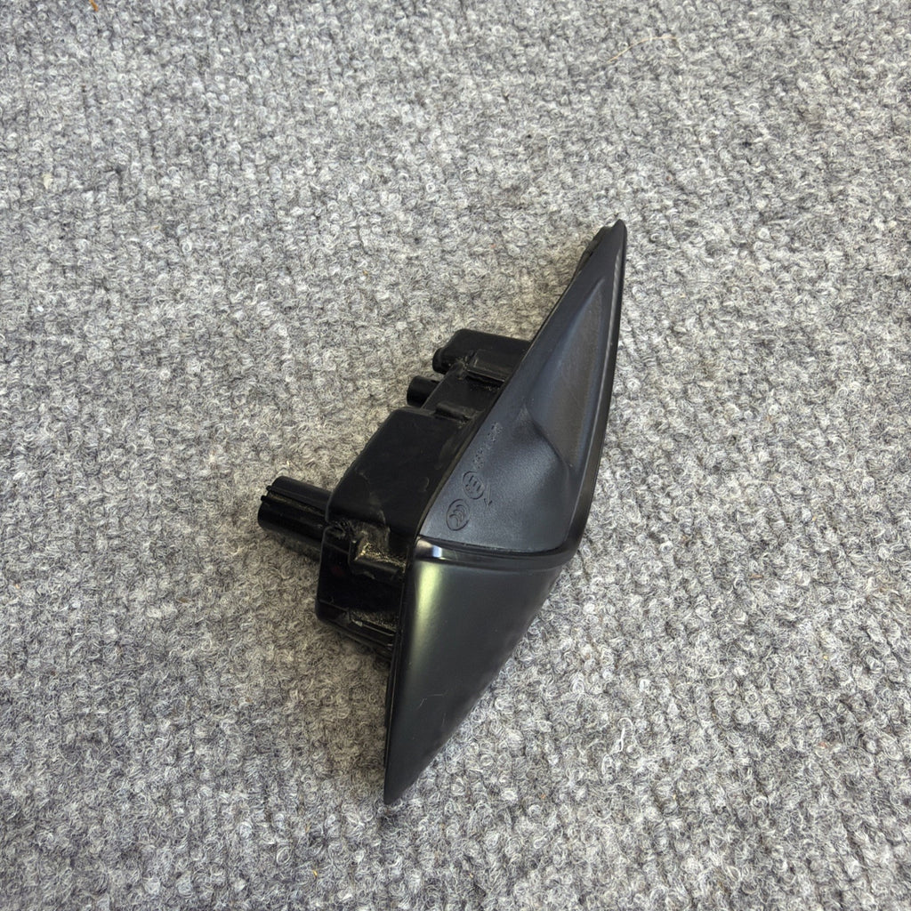 2020-2024 TESLA MODEL Y RIGHT SIDE REPEATER TURN SIGNAL CAMERA OEM, 1495865-20-G