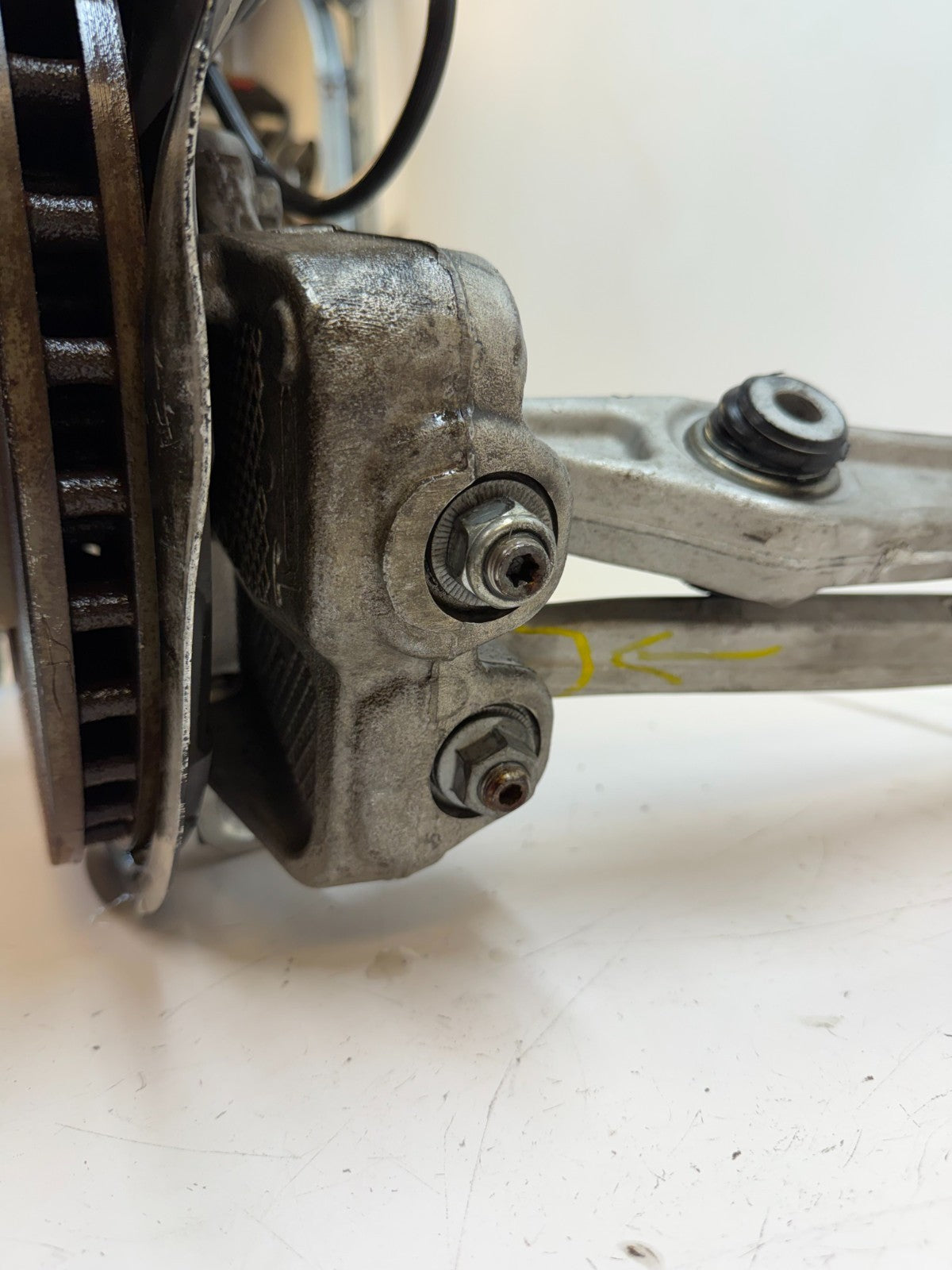 2016-2020 Tesla Model S Front Left Knee Suspension Assembly OEM 1030605-00-D