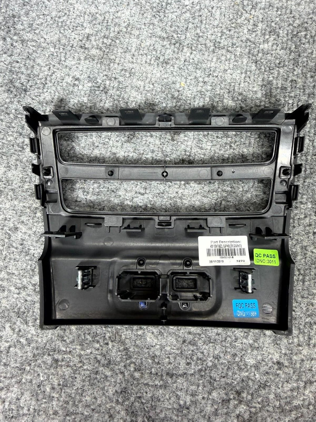 2016 - 2020 Tesla Model X S Rear Center Console Air Vent Trim OEM, 1064501-01-B