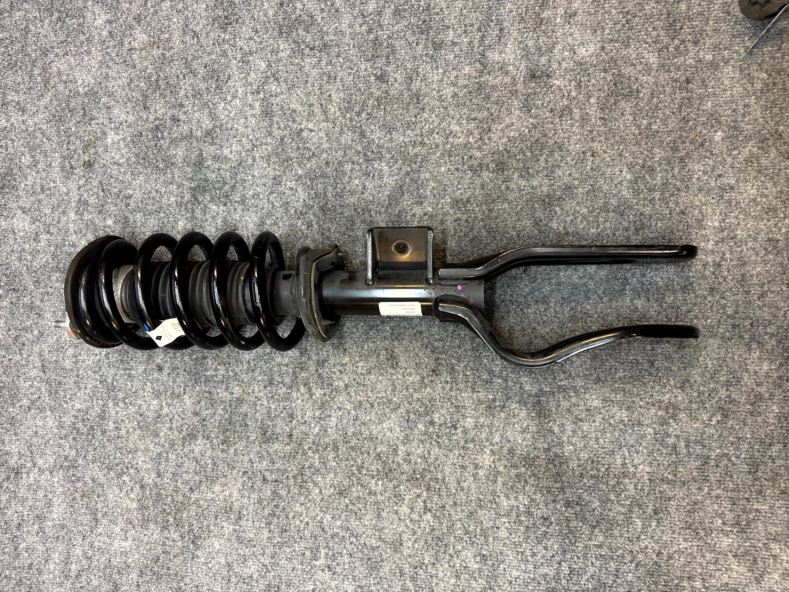 2020-2024 TESLA MODEL Y FRONT LEFT SIDE STRUT SHOCK ABSORBER OEM, 2288362-00-A