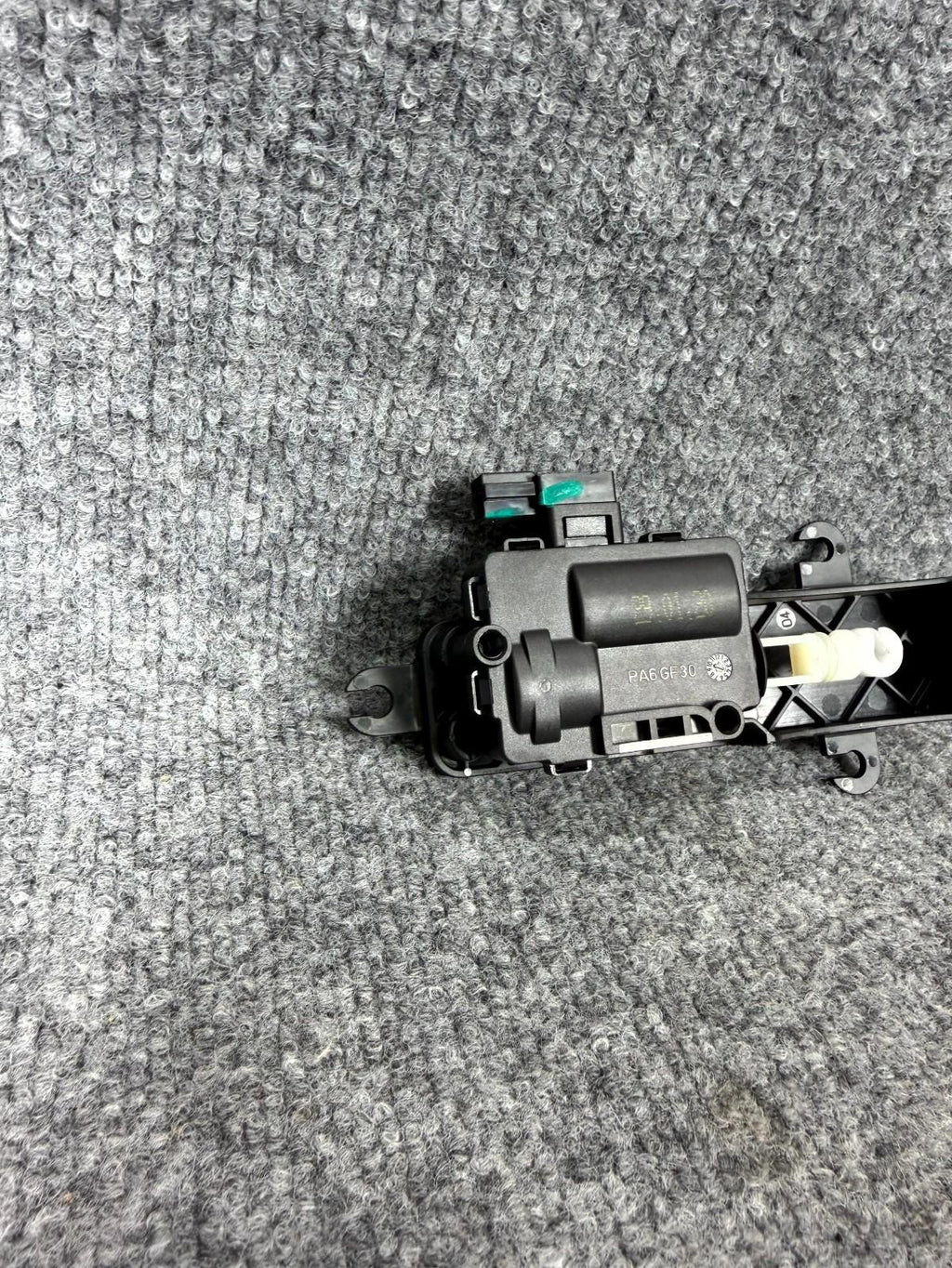 16-23 Tesla Model X Front Left Side Door Lock Release Actuator OEM, 1115332-00-B