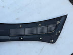 ♦️17-23 TESLA MODEL 3 WINDSHIELD COWL PANEL REAR APRON GRILL OEM, 1081675-00-B