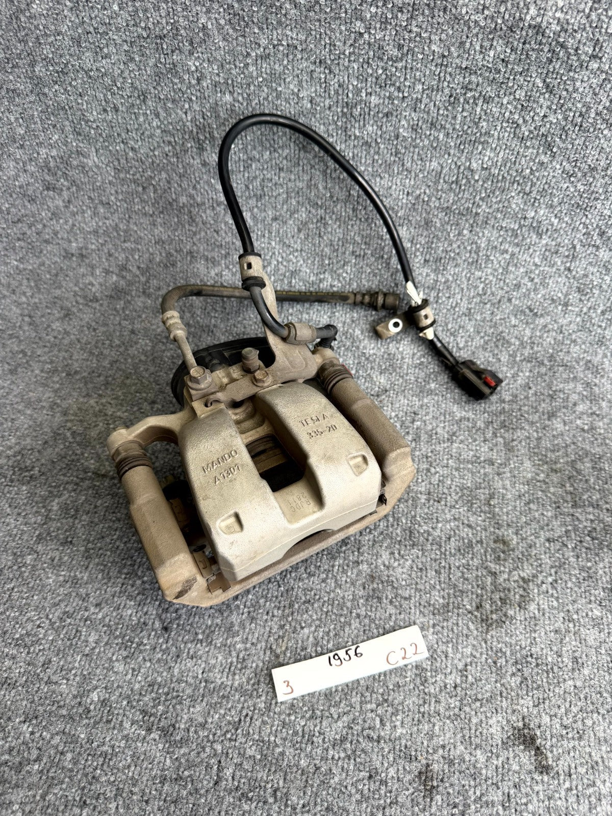 2017 – 2023 TESLA MODEL 3 REAR RIGHT SIDE BRAKE CALIPER W/ HOSE OEM 1044624-97-F