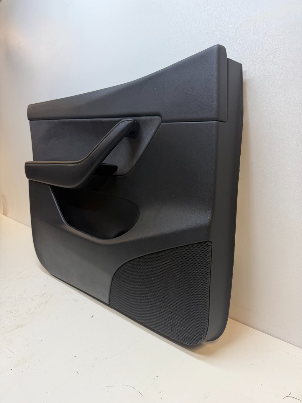 2020-2024 Tesla Model Y Front Left Door Panel Insert Black 1497294-91-B