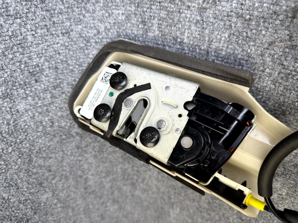 2017-2023 TESLA MODEL 3 REAR RIGHT DOOR LOCK LATCH ACTUATOR OEM, 1068969-00-F