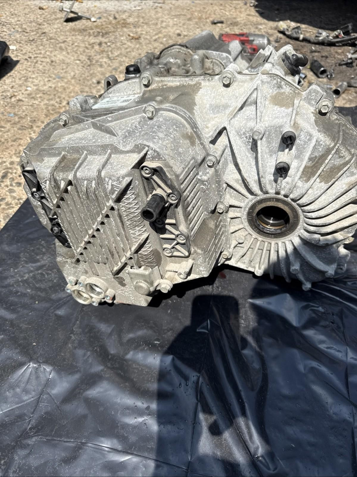 ♦️16-20 TESLA MODEL S X AWD SMALL REAR DRIVE UNIT ENGINE MOTOR OEM,1037000-00-F​