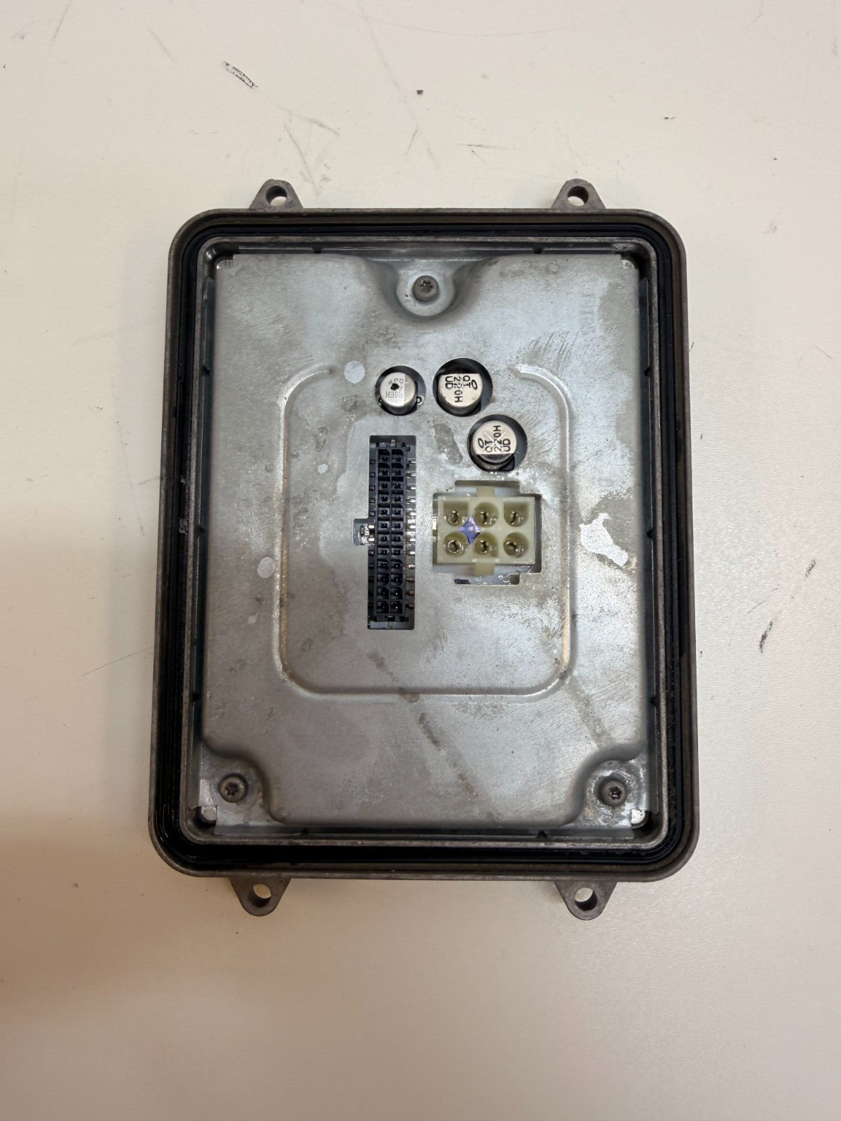 2016-2020 Tesla Model S LED Headlight Control Module Ballast Unit 00201022-04