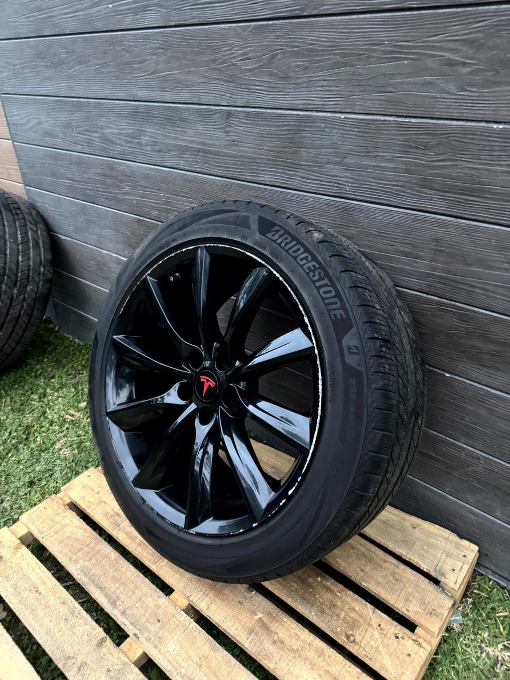 2017 - 2023 TESLA MODEL 3 Y FULL WHEEL WITH RIM SET W/ EMBLEM